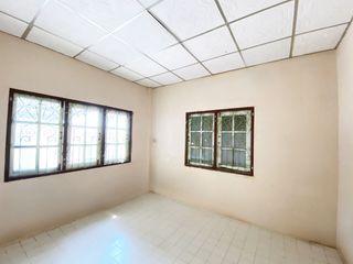 Casa adosada en venta de 2 habitaciones en Mueang Rayong, Rayong