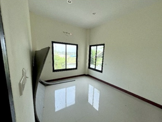 出售 3 卧室 独立屋 在 Nikhom Phatthana, Rayong