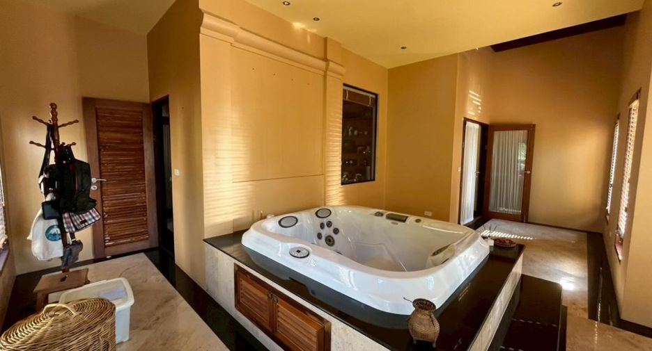 Villa zum Kauf mit 2 Zimmer in Sattahip, Chonburi