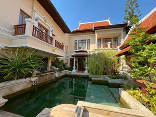 À vendre 2 chambres villa à Na Jomtien, Pattaya
