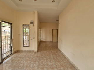 Haus zum Kauf mit 3 Zimmer in Mueang Rayong, Rayong