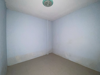 Casa adosada en venta de 2 habitaciones en Mueang Rayong, Rayong
