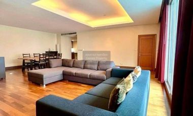 For rent 3 bedrooms condo in Sathon, Bangkok
