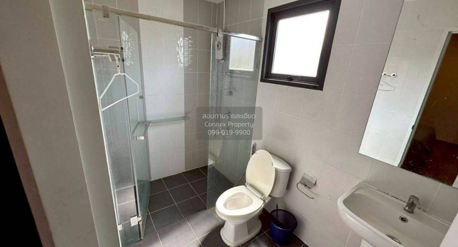 Haus zur Miete mit 4 Zimmer in Bang Phli, Samut Prakan