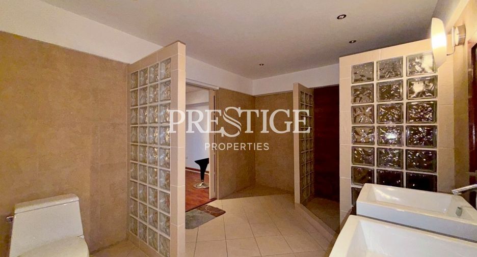 Condo en venta de 3 habitaciones en Bang Lamung, Chonburi