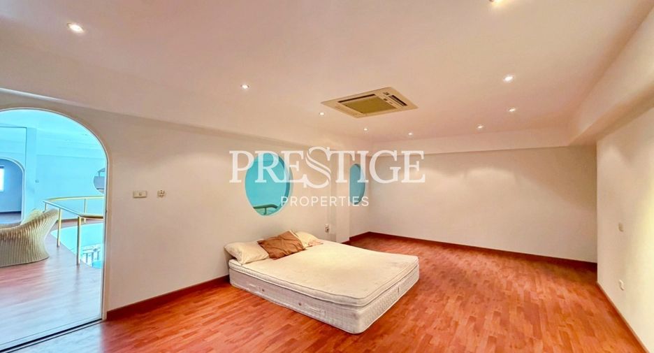 Condo en venta de 3 habitaciones en Bang Lamung, Chonburi
