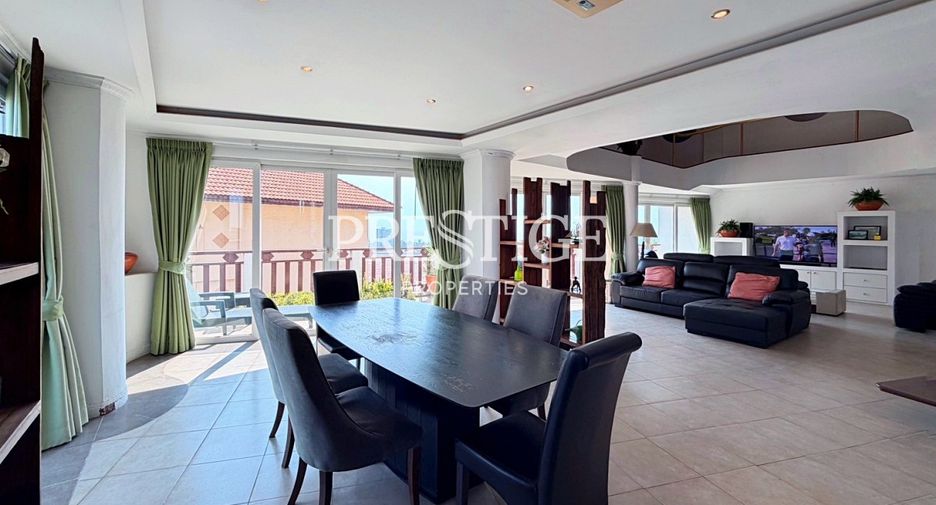 Condo en venta de 3 habitaciones en Bang Lamung, Chonburi