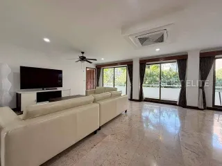 À louer 4 chambres maison à Bang Lamung, Chonburi