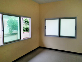 出售 1 卧室 独立屋 在 Pluak Daeng, Rayong