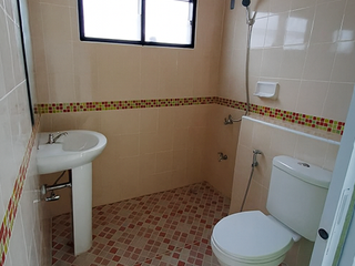 Haus zum Kauf mit 2 Zimmer in Pluak Daeng, Rayong