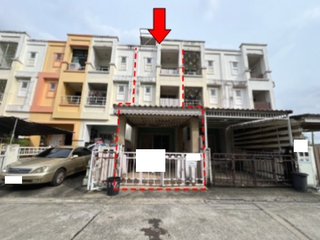 For sale 1 bed townhouse in Bang Kapi, Bangkok
