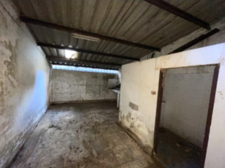 For sale 3 bedrooms retail Space in Bang Khun Thian, Bangkok