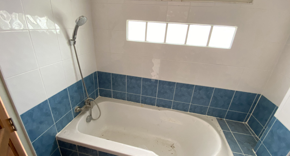 For sale 3 bedrooms house in Ban Chang, Rayong