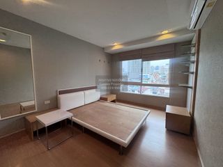 For rent 2 bedrooms condo in Bang Rak, Bangkok