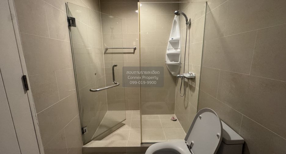 For rent 2 bedrooms condo in Bang Rak, Bangkok