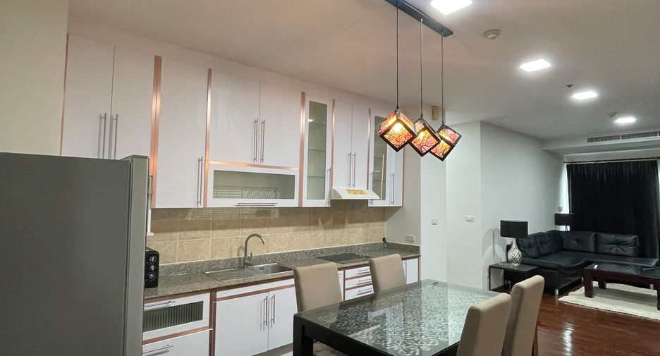 For rent 2 bedrooms condo in Watthana, Bangkok