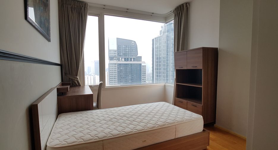 For rent 2 bedrooms condo in Ratchathewi, Bangkok