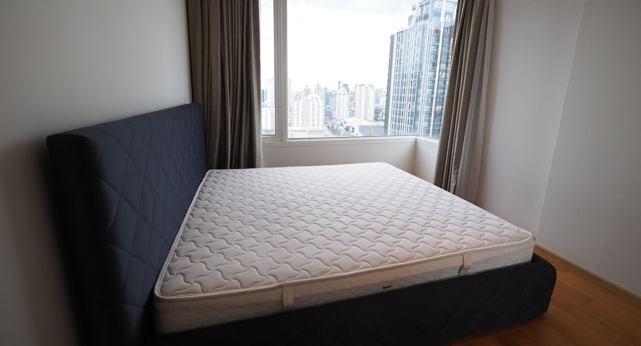 For rent 2 bedrooms condo in Ratchathewi, Bangkok