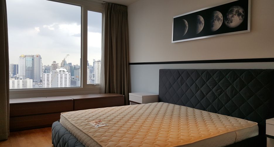 For rent 2 bedrooms condo in Ratchathewi, Bangkok