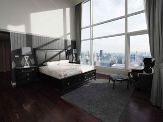 For rent 4 bedrooms condo in Watthana, Bangkok