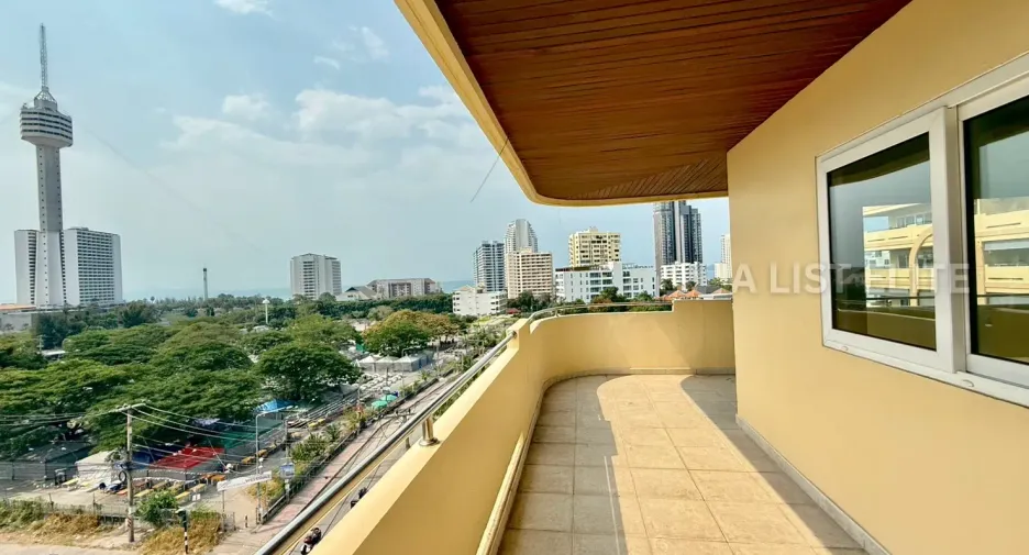 For sale 1 bed condo in Pratumnak, Pattaya