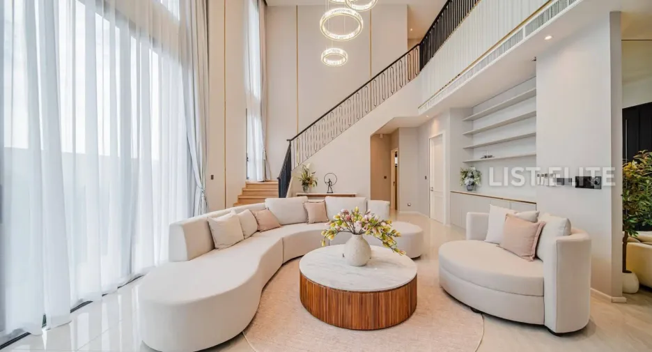 Haus zur Miete mit 5 Zimmer in Bang Lamung, Chonburi