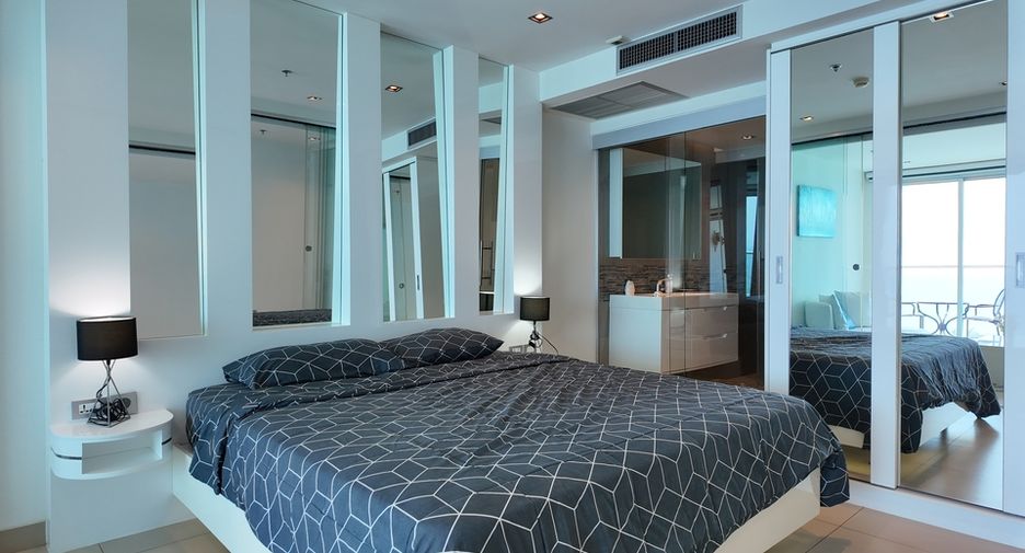 For sale 1 bed condo in Pratumnak, Pattaya