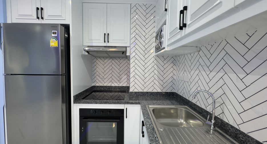 For rent 1 bed condo in Bang Lamung, Chonburi