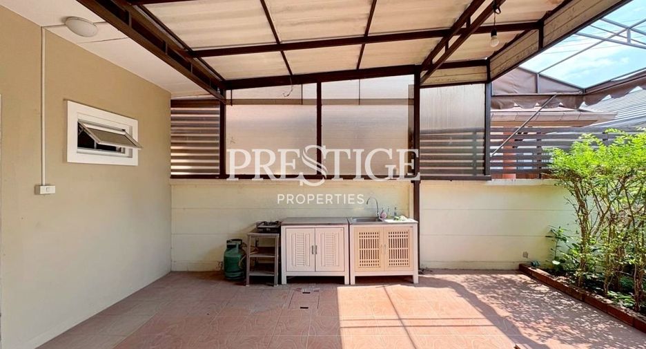 Casa en venta de 5 habitaciones en East Pattaya, Pattaya