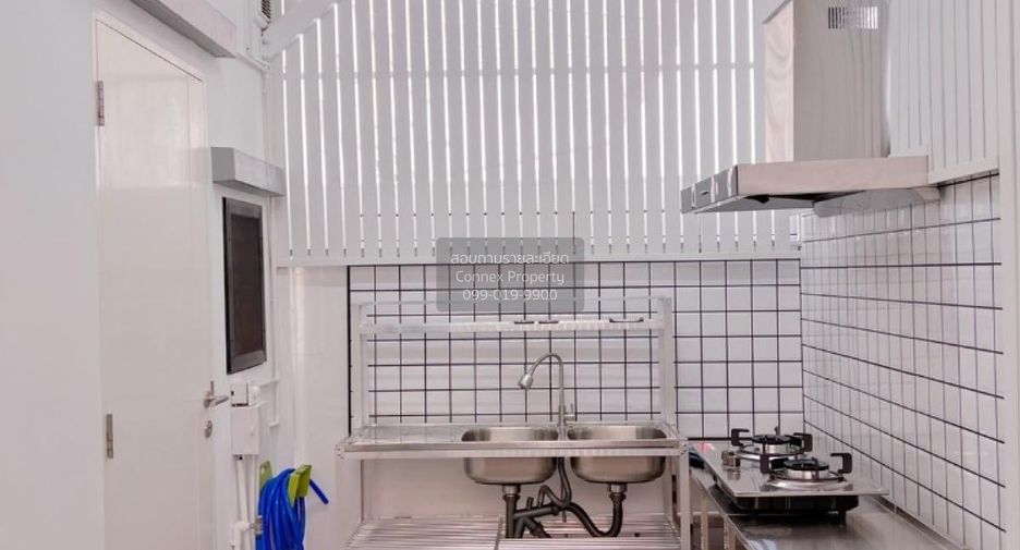 For rent 3 bedrooms townhouse in Bang Phli, Samut Prakan