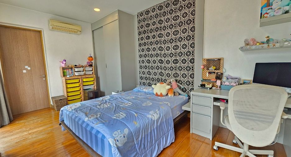 ให้เช่า 4 ห้องนอน บ้านเดี่ยว ใน วัฒนา, กรุงเทพฯ