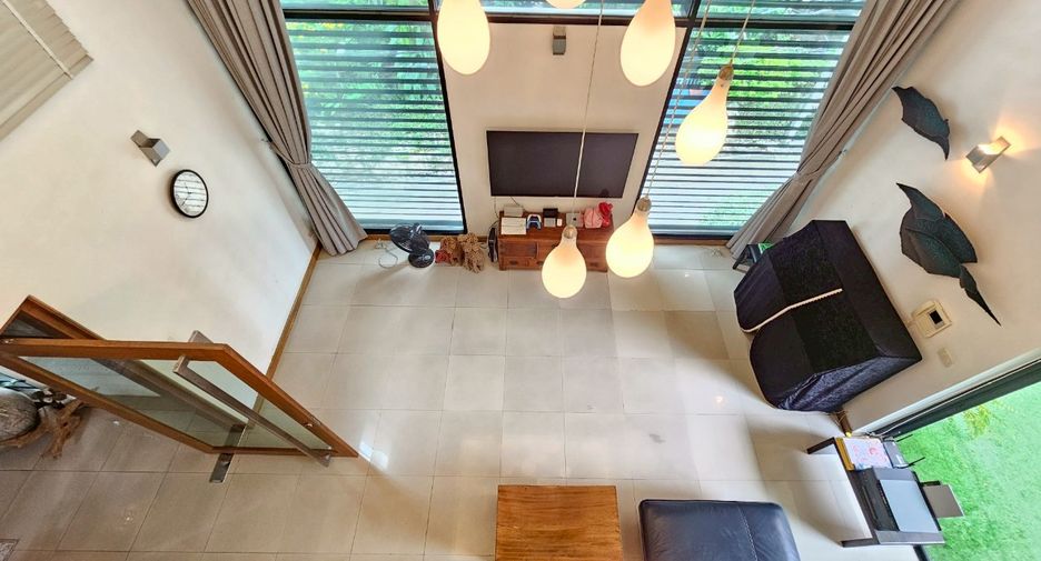 ให้เช่า 4 ห้องนอน บ้านเดี่ยว ใน วัฒนา, กรุงเทพฯ