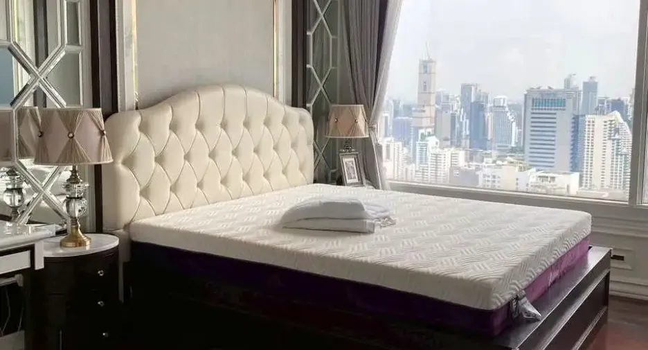 À louer et à vendre 5 chambres condo à Watthana, Bangkok