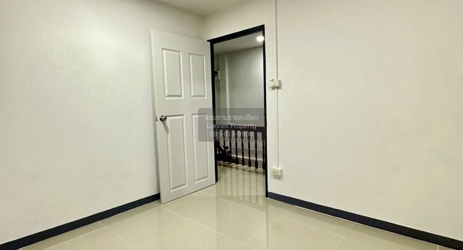 Reihenhaus zum Kauf mit 4 Zimmer in Bang Bua Thong, Nonthaburi