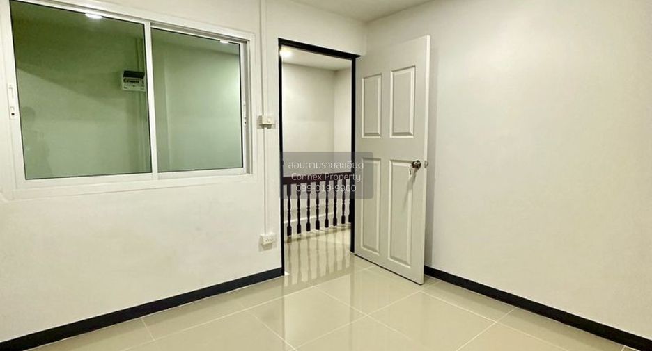 Reihenhaus zum Kauf mit 4 Zimmer in Bang Bua Thong, Nonthaburi
