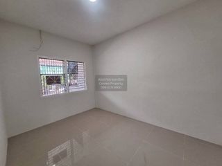 For sale 2 bedrooms townhouse in Si Racha, Chonburi
