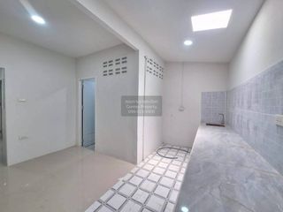 For sale 2 bedrooms townhouse in Si Racha, Chonburi