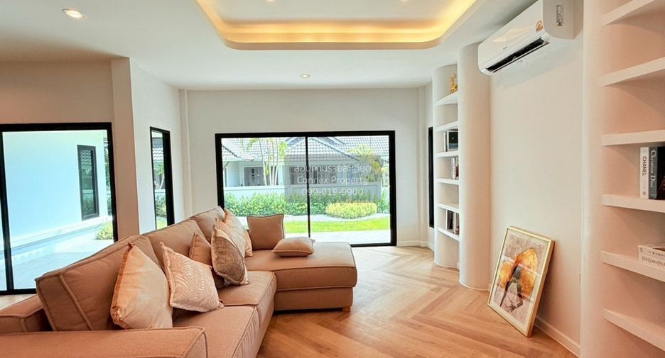 For sale 4 ベッドルーム house in Bang Lamung, Chonburi