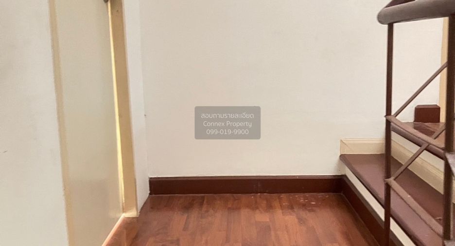 For sale 4 bedrooms townhouse in Bang Phli, Samut Prakan