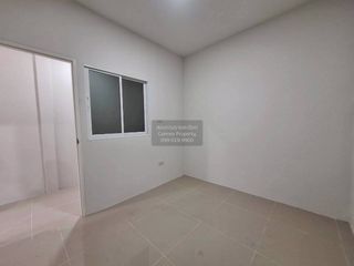 For sale 2 bedrooms townhouse in Si Racha, Chonburi