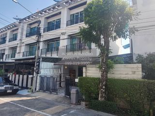 出售 3 卧室 联排别墅 在 Chom Thong, 曼谷