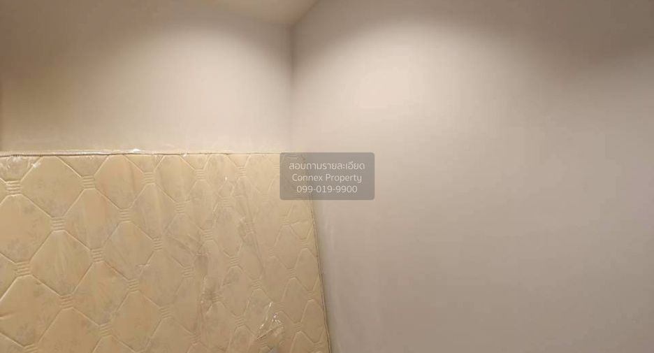 For sale 3 ベッドルーム townhouse in Chom Thong, Bangkok