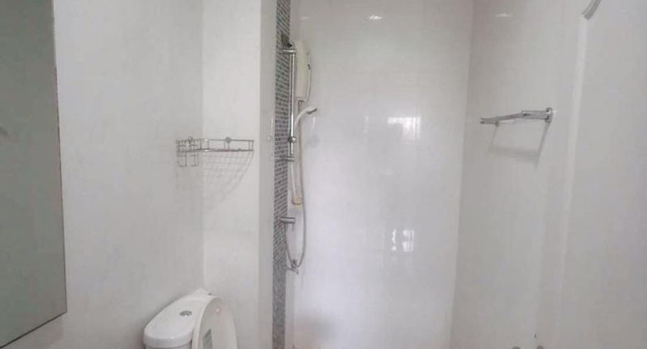 À vendre 1 chambre condo à Huai Khwang, Bangkok