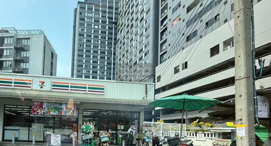 For sale 4 bedrooms condo in Huai Khwang, Bangkok