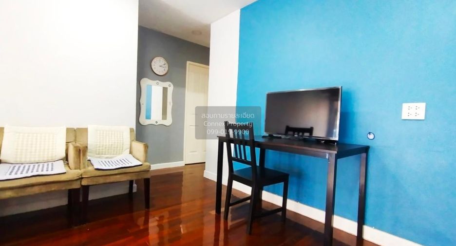 For sale 4 bedrooms house in Bang Kapi, Bangkok