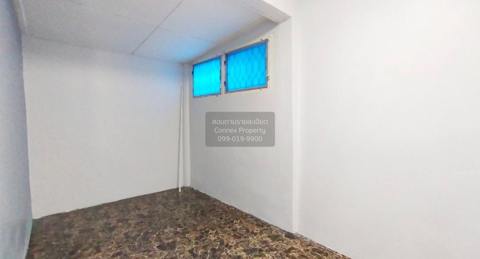 For sale 4 bedrooms house in Bang Kapi, Bangkok