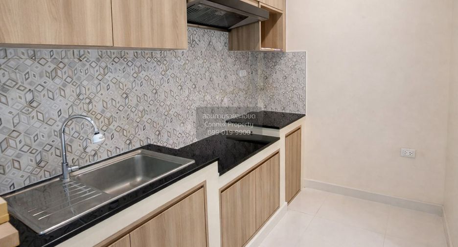 Haus zum Kauf mit 4 Zimmer in Bang Khae, Bangkok