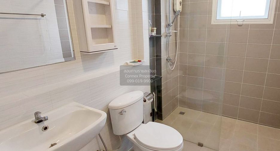 Haus zum Kauf mit 4 Zimmer in Bang Khae, Bangkok