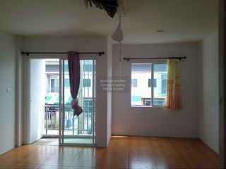 For sale 2 bedrooms townhouse in Nong Chok, Bangkok
