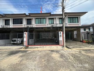 Casa adosada en venta de 3 habitaciones en Bang Kruai, Nonthaburi